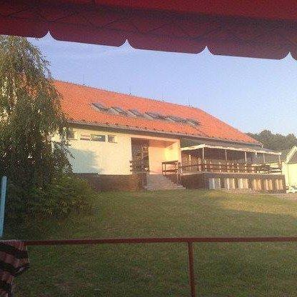 Turisticka Ubytovna Hotel Divin Bagian luar foto